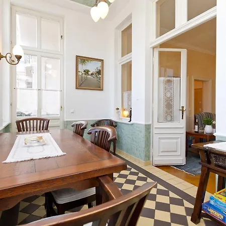 Die - 2 Appartement